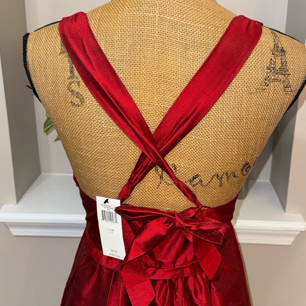 BCBG Maxazria red sleeveless Silk NWT deep V neck halter dress sz 2 - Picture 5 of 10